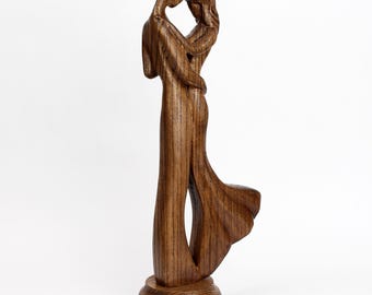 Five Year Anniversary, Sculpture of Couple, Couple Figurine, 5th Anniversary Gift for Her, Couple in love Sculpture, Woman and Man Statue