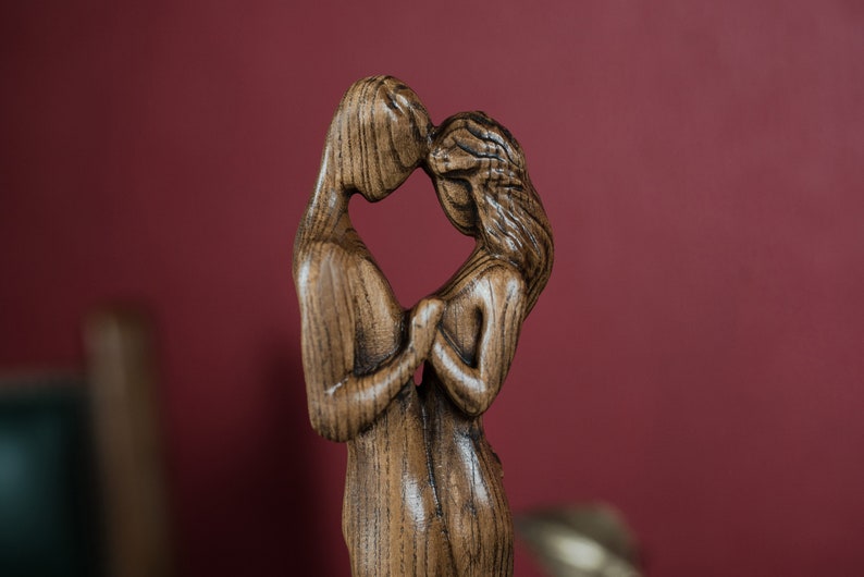 Couple in Love Sculpture 5th Anniversary Gift for Wife image 0