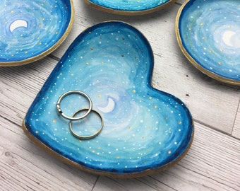 Moon ring dish, moon lit sky blue trinket dish. Starry sky heart ring dish. Got for her. blue galaxy home decor. moon lit sky dish.