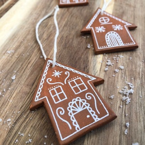 Gingerbread house Christmas decoration. Gingerbread cookie tree decoration. Handmade Christmas ornaments. Set of 3 tree decorations.
