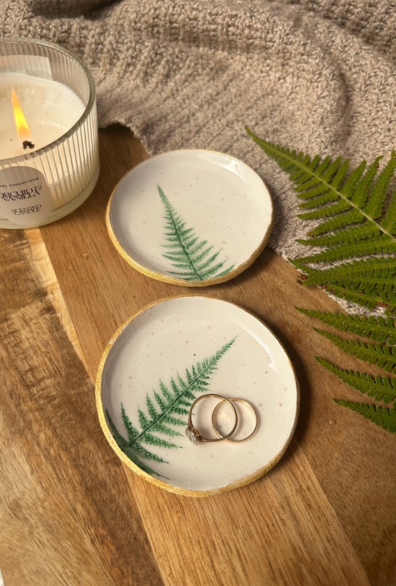 Fern botanical trinket dish. Gold ring dish. Nature lover gift. Nature inspired home decor. Living room art. Nature ring dish.