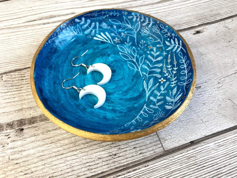 Blue and gold floral ring bowl. Large trinket dish. Blue ring holder. House warming gift for her. Best friend birthday gift. Desk tidy. image 8