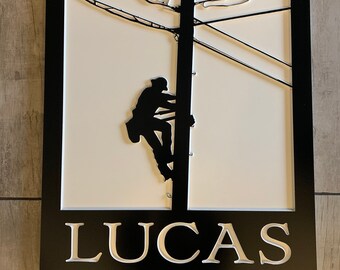 Personalized Linesman Family Name Sign 22"