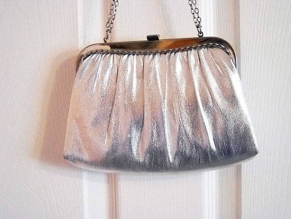 Vintage Silver Lame' Purse With Optional Chain Ha… - image 5