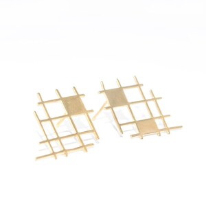 Delicate Minimalist Earrings | Mismatch Earrings | Gift for Her | Gold Jewelry | Earrings for architect | Delicate Lines | Fine jewelry gift