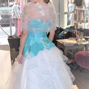 Robe de mariée- Patchwork cuir recyclé- Jupe en tulle -Robe de mariée femme- Robe de mariée faite à la main Boho féerique Robe mariée Cadeau