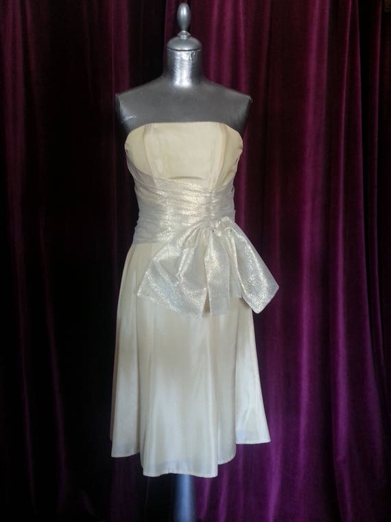 Short evening dress TULIPE OR strapless strapless S pale yellow taffeta with draped drapery and golden shiny tulle bow
