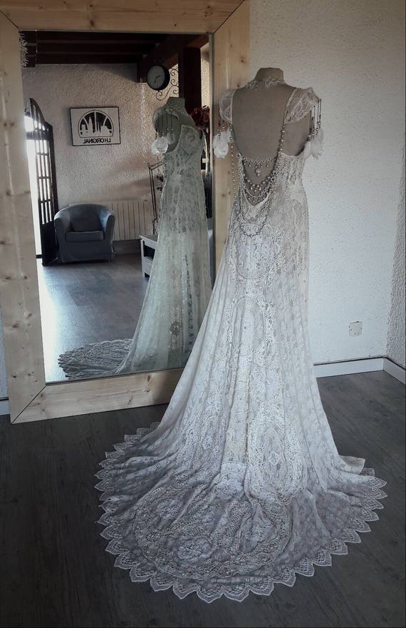 Unique Vintage Lace Wedding Dress -Women Wedding Dress- Fully Beaded Dress- Handmade Backless Lace Wedding Dress