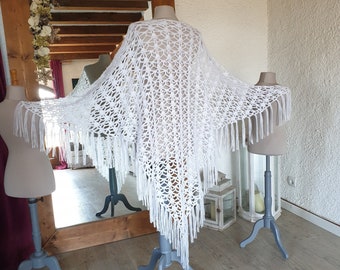 Grand Châle de mariée bohême en laine mohair blanc, fait main, ajouré, vintage, 160x120 cm, Laurine Masset