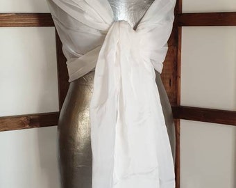 Grande étole de mariée en mousseline, blanc cassé, 220x70 cm, polyester, Laurine Masset