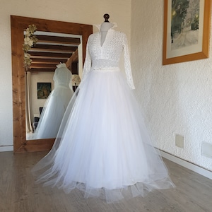 Women&#39;s wedding dress-High neck wedding dress-Full sleeve lace dress- Ecru vintage lace Unique wedding dress Gift