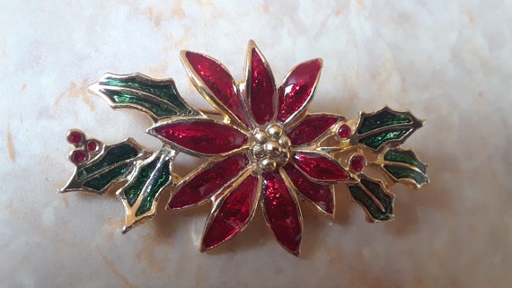 Vintage Poinsettia and Holly Gold Tone Metal & En… - image 4
