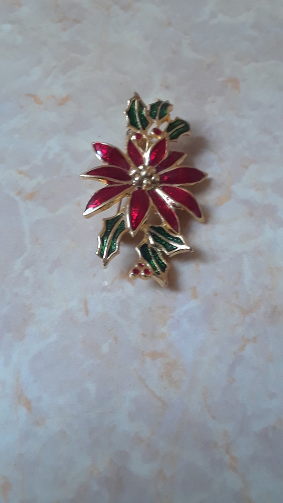Vintage Poinsettia and Holly Gold Tone Metal & En… - image 7