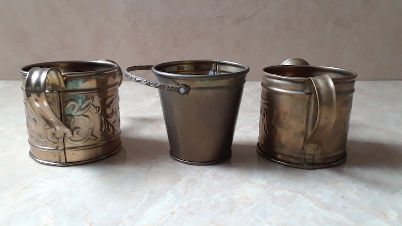 Brass Garden Accessories Brass Mini Collectibles Metal Water Cans /& Mini Water Bucket Hosley Int/'l Mini Brass Water Cans and Water Pail