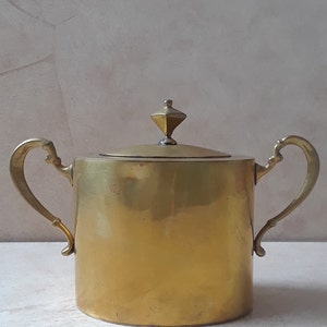 Vintage Brass Sugar Dish, Lidded Brass Sugar Dish Creamer with 2 Handles, Brass Sugar Dish with Attached Lid, Decorative Brass Serveware