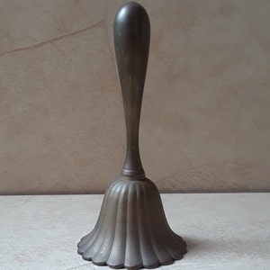 Vintage Scalloped Bell, Brass Wedding Bell, Classroom Bell, Dinner Bell, Service Bell, Functional Handlheld Bell