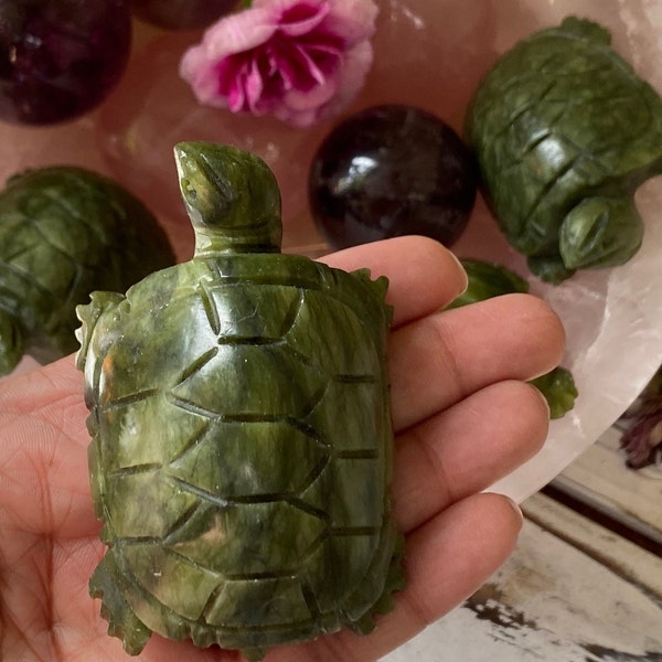 Serpentine Jade Turtle, Serpentine Turtle, Turtle in a Box,  Animal Totems, Spiritual Gifts For Friends, Crystal Party Gifts