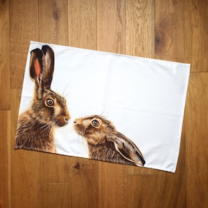 Kissing Hares Tea Towel | kitchen textiles | homeware | cotton tea towel | country kitchen
