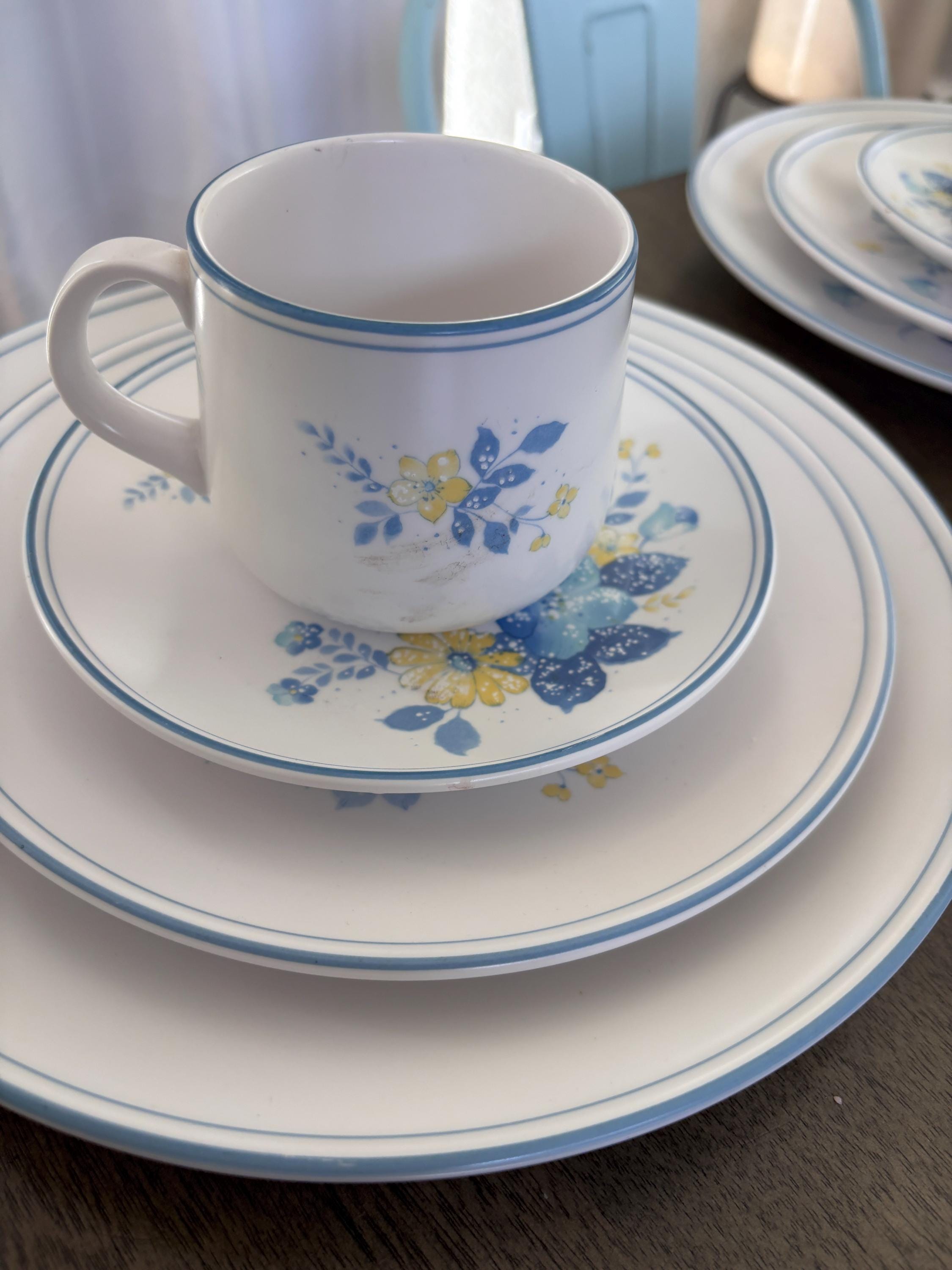 Noritake Progression “good Times” Place Setting – 4-piece Floral