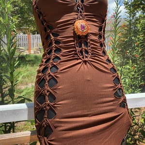 Earth Shine Pine Cone Pixie Klänning