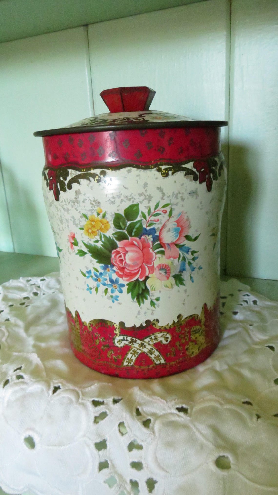 Decorative Vintage Tin With Lid Roses Red Flowers Unique Etsy