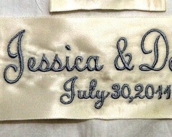 Personalized Wedding Dress Label with Name of Bride and Groom / Embroidered Wedding Gown Label / Wedding Gown Tag with Date / Something Blue