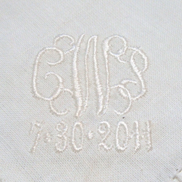 Monogram bruiloft zakdoek voor haar / monogram Ierse linnen zakdoek / monogram zakdoek voor vrouwen / huwelijkscadeau voor haar