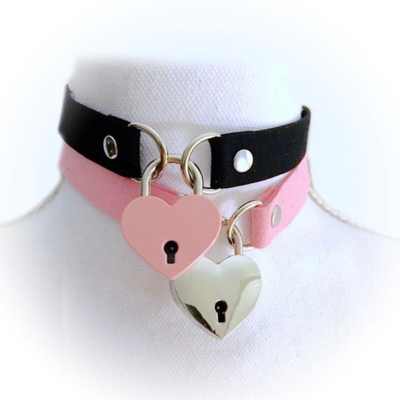 Heart lock best sale collar