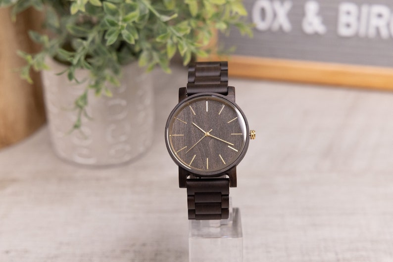 Reloj de madera para hombre, reloj de madera grabado, relojes personalizados para él, regalo del día del padre para novio papá marido hermano, regalos para él imagen 1