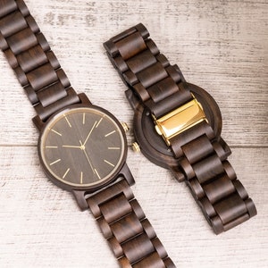 Montre en bois pour homme, montre en bois gravée, montres personnalisées pour lui, cadeau fête des pères pour petit ami papa mari frère, cadeaux pour lui image 5