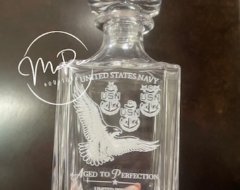 Laser Engraved 25 oz Whiskey Decanter with Airtight Stopper **Made from lead-free glass***