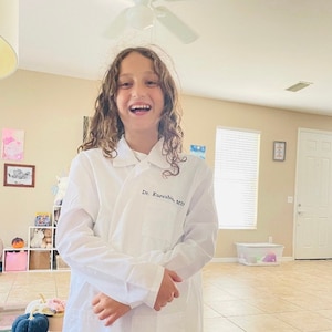 Kids Personalized Lab Coat - Pretend Play - Personalize - Doctor bag NOT INCLUDED