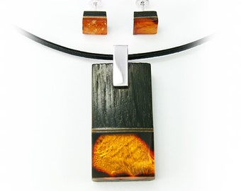 Jewelery set pendant and earrings  - amber silver and black oak wood, komplet biżuterii zawieszka i kolczyki - bursztyn srebro i czarny dąb