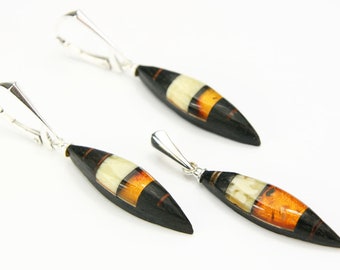 Jewelery set pendant and earrings  - amber silver and black oak wood, komplet biżuterii zawieszka i kolczyki - bursztyn srebro i czarny dąb