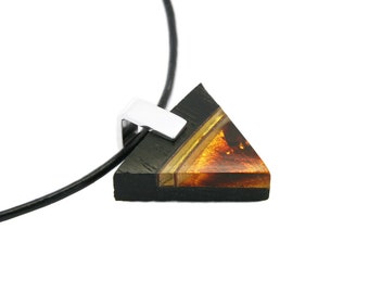 Triangle amber pendant made of silver and wood black oak, bursztynowa trójkątna zawieszka  ze  srebra  i czarnego dębu