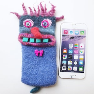 M Smartphone Hülle &quot;Ferdinand&quot;, Monster, Handytasche, gefilzt, Filz, Tasche für Handys bis ca. 14cm x 7,2cm, iPhone 8,  iPhone SE 2020