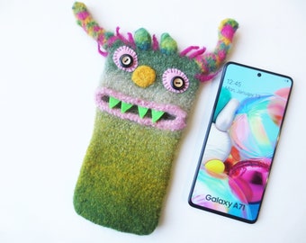 XXXL Smartphone Monster "Fritzi", Hülle f. Handys bis 16,5 x 7,8 cm, Handymonster gefilzt, Einzelstück, iPhone, nachhaltig