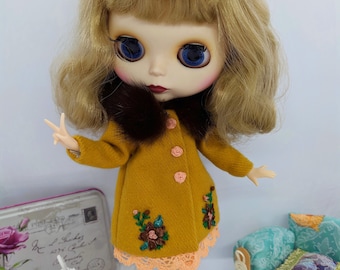 Embroidered Coat with Fur Collar for Blythe, Pullip, Momoko Dolls