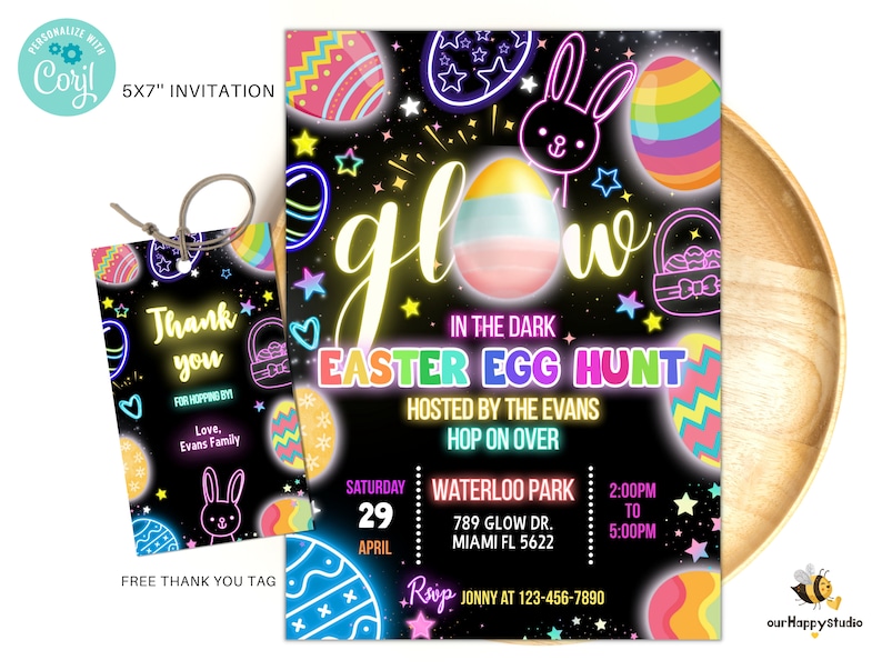 Op de afbeelding: Uitnodiging voor een glow-in-the-dark paaseierenjacht met een neonroze, blauwe en gele kleurschema. De uitnodiging toont een konijn, sterren en eieren. De tekst luidt "Glow in the Dark Easter Egg Hunt" en bevat de datum, tijd en locatie van het evenement.