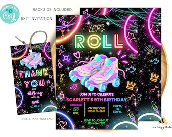 Pode incluir: Convite para festa de aniversário com tema de patins de neon rosa, azul e amarelo sobre fundo preto. O convite diz "Let's Roll" e inclui o texto "Join us to celebrate Scarlett's 9th Birthday!" com a data, hora e local. Um cartão de agradecimento gratuito é incluído com o texto "Thank You for Rolling with Me".