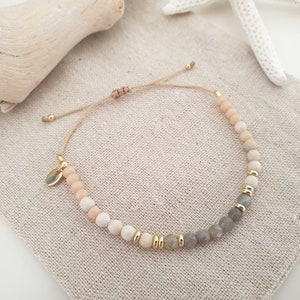 Personalizable beaded bracelet - labradorite and fossil beads - semi-precious stones/stainless steel -- pink/gray/gold summer festival handmade engraving