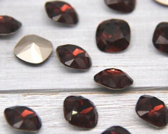 Strass di cristallo bordeaux: pietra preziosa a taglio quadrato a cuscino da 12 mm