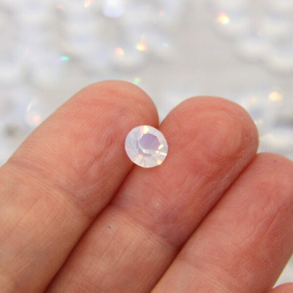 White Opal Pure, Loose (SS 29) 6mm Chaton Maxima, Loose Crystals, Preciosa Crystals, Wholesale Rhinestones