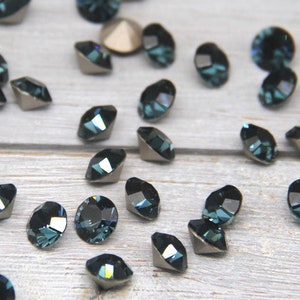 8mm Montana Blue Preciosa Crystal Chaton: D-Foiled Maxima Rhinestone