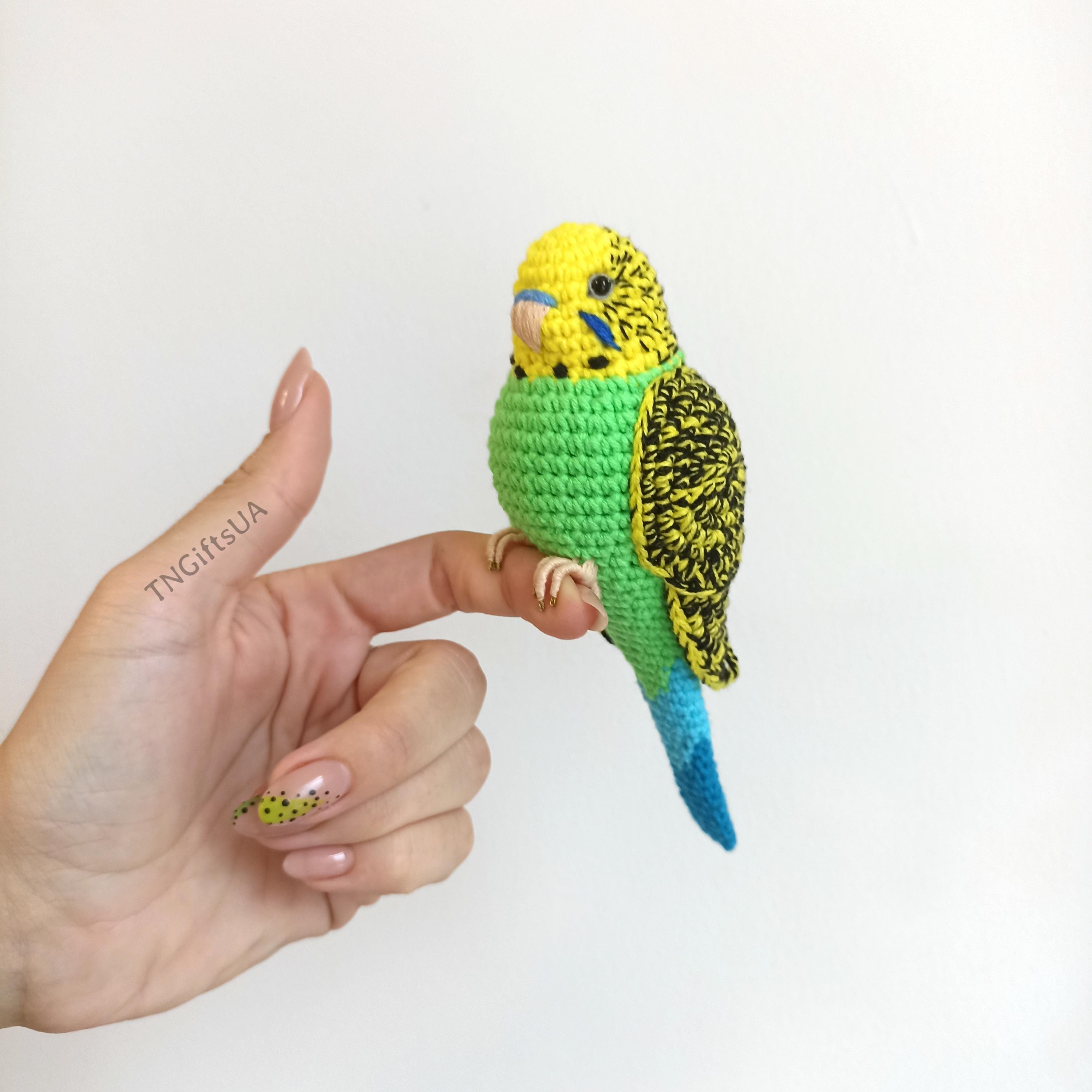 かぎ針編みのセキセイインコのぬいぐるみ、パーソナライズされたオウム