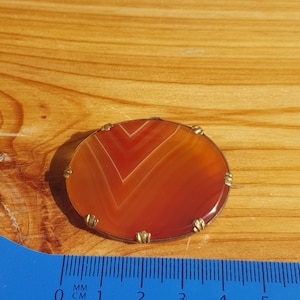 antique yellow metal? gold? agate victorian statement jewellery piece beautiful item 1900s brooch