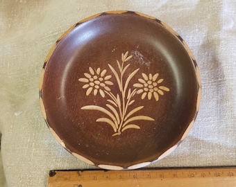 vintage metà secolo anni '50 legno in legno intagliato a mano svizzero edelweiss piatto alpino piatto pezzo kitsch articolo antica casa