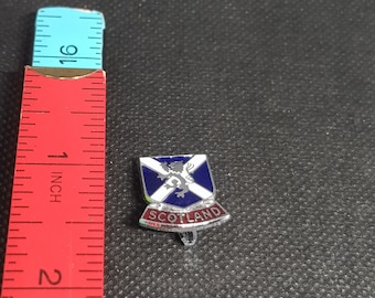 vintage enamel scotland scottish badge 1950s mid century souvenir piece beautiful item jewellery brooch