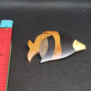 vintage minimalist wood fish folk art brooch badge nautical maritime item unusual design decor 1950s