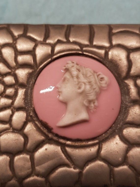 vintage arts and crafts pink cameo tin box jewell… - image 2